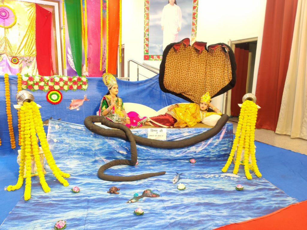 श्री कृष्ण जन्माष्टमी उत्सव का श्रीमती संतोष अग्रवाल, Councillor Jaipur Nagar Nigam